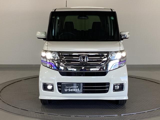 N-BOXカスタム GSSパッケージ 純正ナビ 片側電動スライドドア ETC TVナビ スマ-トキ- Bカメ エアコン ESC A-STOP 盗難防止システム パワーウィンドウ 運転席助手席エアバッグ DVD ABS キーレス エアロ(6枚目)