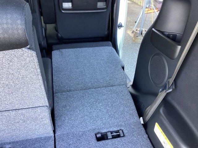 N-BOXカスタム GSSパッケージ 純正ナビ 片側電動スライドドア ETC TVナビ スマ-トキ- Bカメ エアコン ESC A-STOP 盗難防止システム パワーウィンドウ 運転席助手席エアバッグ DVD ABS キーレス エアロ(22枚目)