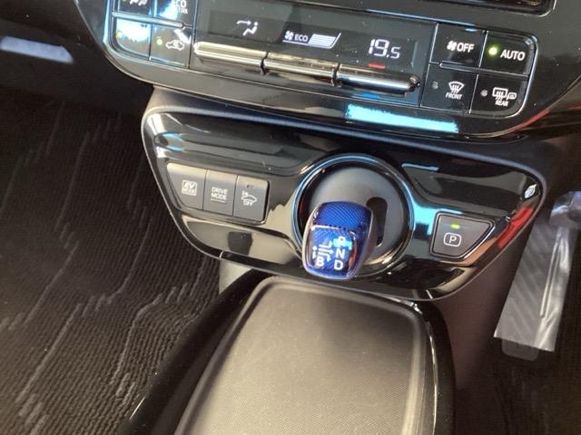 プリウス Aツーリングセレクション ナビ 運転席パワーシート ETC Cソナー シートH スマキー イモビライザー バックモニター クルコン LEDヘッドライト 横滑り防止機能 キーフリ AAC ABS サイドエアバッグ パワステ(14枚目)