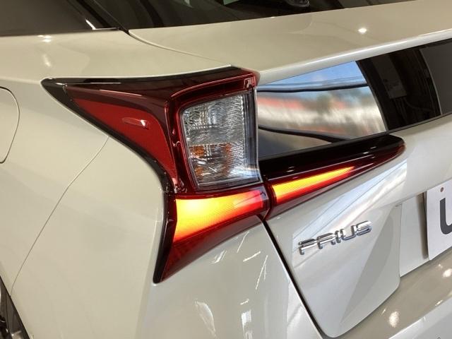 プリウス Aツーリングセレクション ナビ 運転席パワーシート ETC Cソナー シートH スマキー イモビライザー バックモニター クルコン LEDヘッドライト 横滑り防止機能 キーフリ AAC ABS サイドエアバッグ パワステ(35枚目)