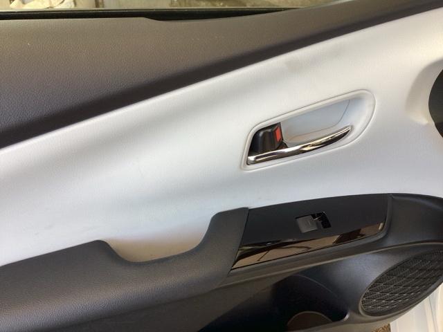 プリウス Aツーリングセレクション ナビ 運転席パワーシート ETC Cソナー シートH スマキー イモビライザー バックモニター クルコン LEDヘッドライト 横滑り防止機能 キーフリ AAC ABS サイドエアバッグ パワステ(37枚目)