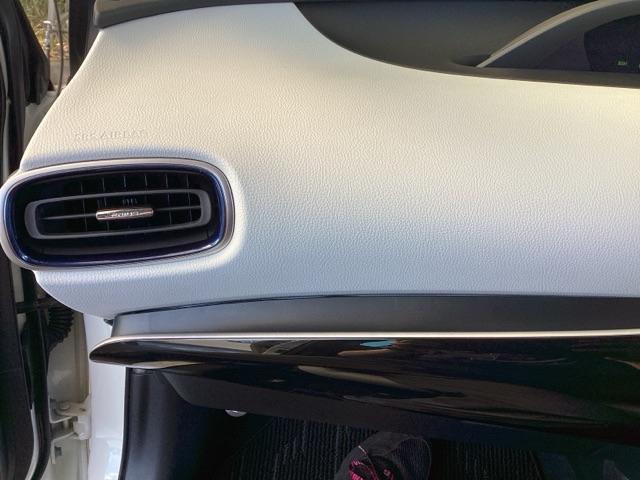 プリウス Aツーリングセレクション ナビ 運転席パワーシート ETC Cソナー シートH スマキー イモビライザー バックモニター クルコン LEDヘッドライト 横滑り防止機能 キーフリ AAC ABS サイドエアバッグ パワステ(41枚目)