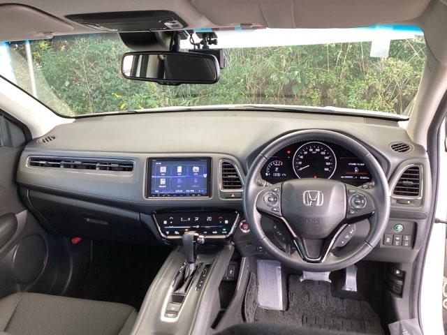 ヴェゼル X・ホンダセンシング 純正メモリーナビ リアカメラ ETC シートヒーター Rカメラ Wエアバッグ 盗難防止 アクティブクルーズコントロール オートエアコン LEDランプ 衝突軽減ブレ-キ パワステ 整備記録簿 TVナビ(2枚目)