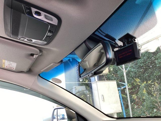 ヴェゼル X・ホンダセンシング 純正メモリーナビ リアカメラ ETC シートヒーター Rカメラ Wエアバッグ 盗難防止 アクティブクルーズコントロール オートエアコン LEDランプ 衝突軽減ブレ-キ パワステ 整備記録簿 TVナビ(10枚目)