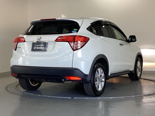 ヴェゼル X・ホンダセンシング 純正メモリーナビ リアカメラ ETC シートヒーター Rカメラ Wエアバッグ 盗難防止 アクティブクルーズコントロール オートエアコン LEDランプ 衝突軽減ブレ-キ パワステ 整備記録簿 TVナビ(31枚目)