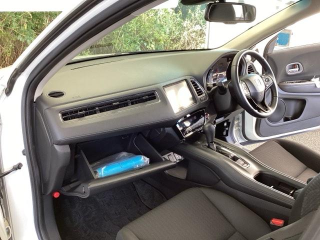 ヴェゼル X・ホンダセンシング 純正メモリーナビ リアカメラ ETC シートヒーター Rカメラ Wエアバッグ 盗難防止 アクティブクルーズコントロール オートエアコン LEDランプ 衝突軽減ブレ-キ パワステ 整備記録簿 TVナビ(35枚目)