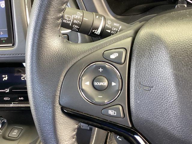 ヴェゼル X・ホンダセンシング 純正メモリーナビ リアカメラ ETC シートヒーター Rカメラ Wエアバッグ 盗難防止 アクティブクルーズコントロール オートエアコン LEDランプ 衝突軽減ブレ-キ パワステ 整備記録簿 TVナビ(42枚目)