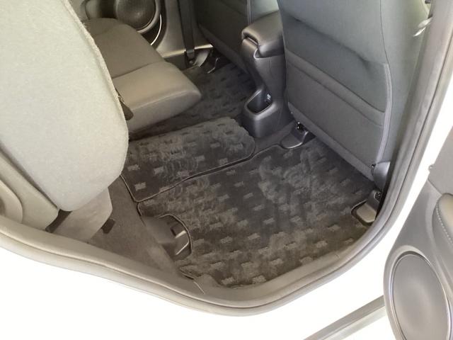 ヴェゼル X・ホンダセンシング 純正メモリーナビ リアカメラ ETC シートヒーター Rカメラ Wエアバッグ 盗難防止 アクティブクルーズコントロール オートエアコン LEDランプ 衝突軽減ブレ-キ パワステ 整備記録簿 TVナビ(61枚目)