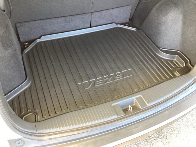 ヴェゼル X・ホンダセンシング 純正メモリーナビ リアカメラ ETC シートヒーター Rカメラ Wエアバッグ 盗難防止 アクティブクルーズコントロール オートエアコン LEDランプ 衝突軽減ブレ-キ パワステ 整備記録簿 TVナビ(65枚目)