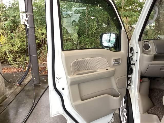 NV100クリッパーリオ G ナビ フルセグ リアカメラ ブレーキサポート バックモニター ターボ車 スマートキ 盗難防止装置 ETC付き キーフリーシステム エアコン 横滑り防止装置 助手席エアバッグ パワーウィンドウ PS(40枚目)