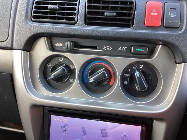 年中簡単操作のマニュアルエアコンです。