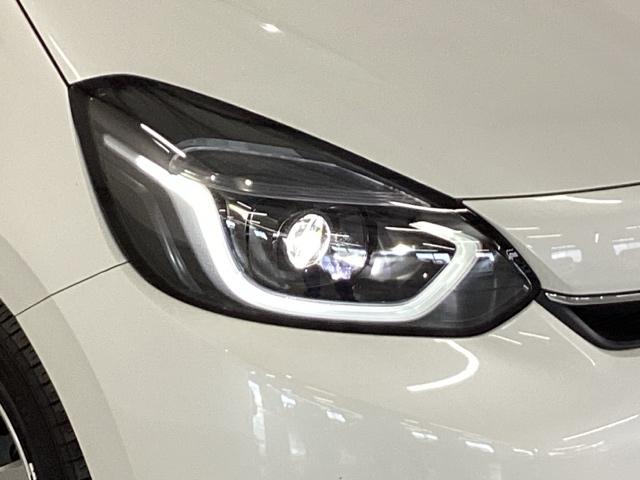 フィット e:HEVホーム 純正メモリーナビ ドラレコ リアカメラ 前後誤発進抑制機能 助手席エアバッグ 運転席エアバッグ アイドリングストップ LEDライト USB接続 バックカメラ ABS サイドエアバッグ フルセグTV(22枚目)