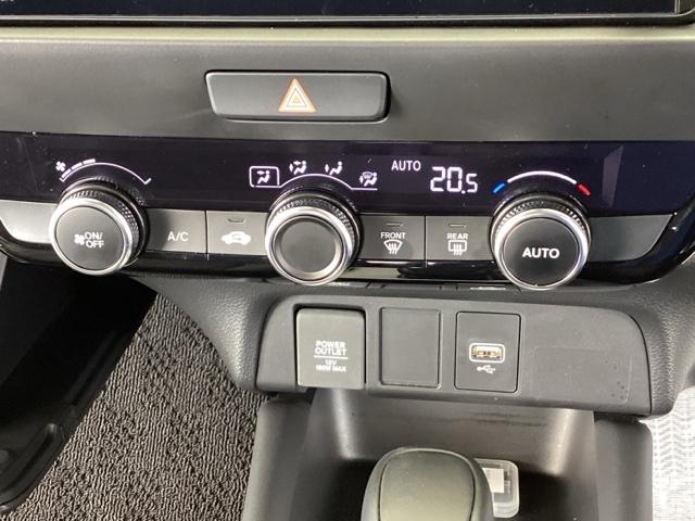 フィット e:HEVホーム 純正メモリーナビ ドラレコ リアカメラ 前後誤発進抑制機能 助手席エアバッグ 運転席エアバッグ アイドリングストップ LEDライト USB接続 バックカメラ ABS サイドエアバッグ フルセグTV(36枚目)