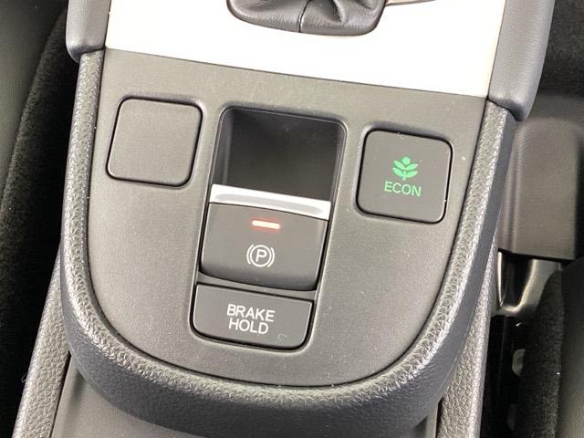 フィット e:HEVホーム 純正メモリーナビ ドラレコ リアカメラ 前後誤発進抑制機能 助手席エアバッグ 運転席エアバッグ アイドリングストップ LEDライト USB接続 バックカメラ ABS サイドエアバッグ フルセグTV(38枚目)