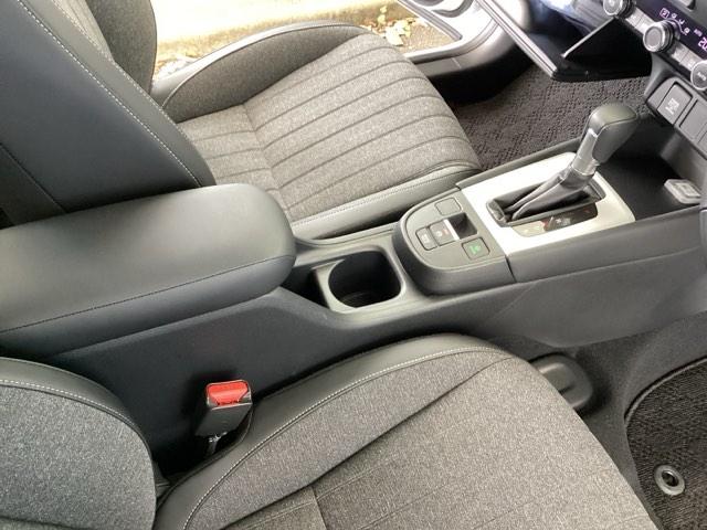 フィット e:HEVホーム 純正メモリーナビ ドラレコ リアカメラ 前後誤発進抑制機能 助手席エアバッグ 運転席エアバッグ アイドリングストップ LEDライト USB接続 バックカメラ ABS サイドエアバッグ フルセグTV(39枚目)