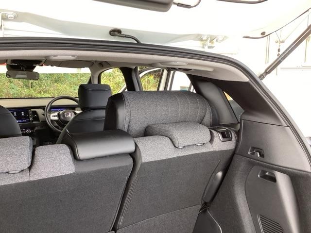 フィット e:HEVホーム 純正メモリーナビ ドラレコ リアカメラ 前後誤発進抑制機能 助手席エアバッグ 運転席エアバッグ アイドリングストップ LEDライト USB接続 バックカメラ ABS サイドエアバッグ フルセグTV(64枚目)