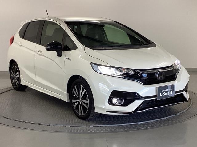 フィットハイブリッド Ｓホンダセンシング　純正ナビ　フルセグ　リアカメラ　スマ－トキ－　ナビＴＶ　アクティブクルーズコントロール　パワーウインドウ　サイドエアバック　ＤＶＤ再生　パワーステアリング　ＬＥＤヘッドランプ　ＡＢＳ　盗難防止装置（7枚目）