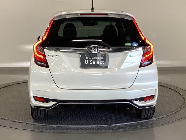 フィットハイブリッド Ｓホンダセンシング　純正ナビ　フルセグ　リアカメラ　スマ－トキ－　ナビＴＶ　アクティブクルーズコントロール　パワーウインドウ　サイドエアバック　ＤＶＤ再生　パワーステアリング　ＬＥＤヘッドランプ　ＡＢＳ　盗難防止装置（9枚目）