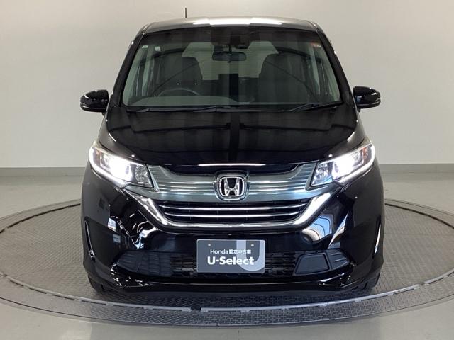 ＬＥＤヘッドライトを装備しています。ＬＥＤヘッドライトはとても明るく、雨の日や夜間走行も安全・安心です。