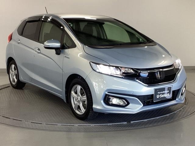 フィットハイブリッド Lホンダセンシング 純正ナビ フルセグ リアカメラ 軽減ブレーキ Rカメ LED サイドSRS 横滑り防止 ナビTV パワーステアリング 盗難防止装置 オートクルーズ ETC車載器 DVD再生 ABS 助手席エアバッグ(5枚目)