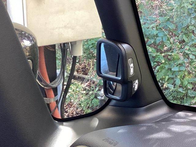 Ｎ－ＢＯＸカスタム Ｇ・Ｌホンダセンシング　純正メモリーナビ　ドラレコ　リアカメラ　地デジＴＶ　整備記録簿　助手席エアバッグ　キーレス　アイドリングＳＴ　セキュリティーアラーム　スマ－トキ－　ナビＴＶ　ＥＴＣ　前車追従機能　サイドエアバッグ（50枚目）