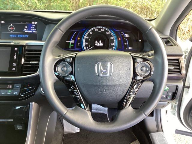 アコードハイブリッド ＥＸ　純正メモリーナビ　パワーシート　ＥＴＣ　バックモニター　Ｐシート　Ｐセンサー　サイドカーテンエアバック　サイドモニター　記録簿　ナビＴＶ　ＬＥＤヘッド　フルセグテレビ　ＤＶＤ再生可能　スマキー　ＵＳＢ（14枚目）