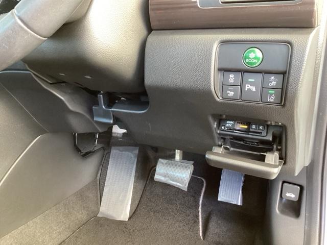 アコードハイブリッド ＥＸ　純正メモリーナビ　パワーシート　ＥＴＣ　バックモニター　Ｐシート　Ｐセンサー　サイドカーテンエアバック　サイドモニター　記録簿　ナビＴＶ　ＬＥＤヘッド　フルセグテレビ　ＤＶＤ再生可能　スマキー　ＵＳＢ（15枚目）