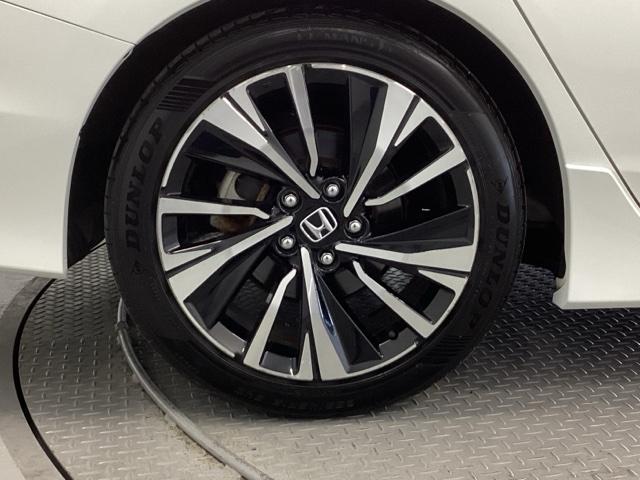 アコードハイブリッド ＥＸ　純正メモリーナビ　パワーシート　ＥＴＣ　バックモニター　Ｐシート　Ｐセンサー　サイドカーテンエアバック　サイドモニター　記録簿　ナビＴＶ　ＬＥＤヘッド　フルセグテレビ　ＤＶＤ再生可能　スマキー　ＵＳＢ（21枚目）