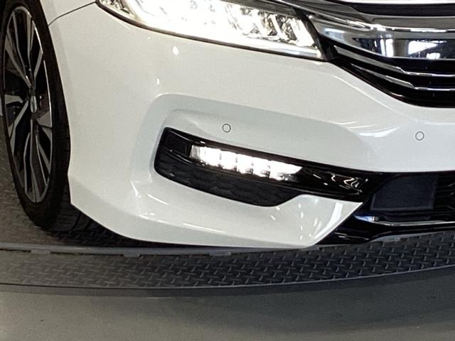 アコードハイブリッド ＥＸ　純正メモリーナビ　パワーシート　ＥＴＣ　バックモニター　Ｐシート　Ｐセンサー　サイドカーテンエアバック　サイドモニター　記録簿　ナビＴＶ　ＬＥＤヘッド　フルセグテレビ　ＤＶＤ再生可能　スマキー　ＵＳＢ（24枚目）