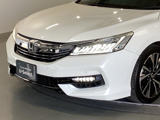 アコードハイブリッド ＥＸ　純正メモリーナビ　パワーシート　ＥＴＣ　バックモニター　Ｐシート　Ｐセンサー　サイドカーテンエアバック　サイドモニター　記録簿　ナビＴＶ　ＬＥＤヘッド　フルセグテレビ　ＤＶＤ再生可能　スマキー　ＵＳＢ（25枚目）