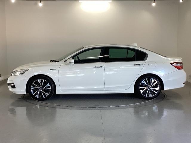 アコードハイブリッド ＥＸ　純正メモリーナビ　パワーシート　ＥＴＣ　バックモニター　Ｐシート　Ｐセンサー　サイドカーテンエアバック　サイドモニター　記録簿　ナビＴＶ　ＬＥＤヘッド　フルセグテレビ　ＤＶＤ再生可能　スマキー　ＵＳＢ（26枚目）