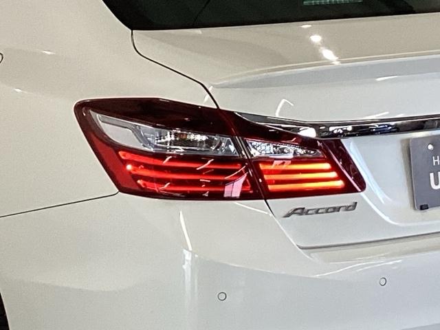 アコードハイブリッド ＥＸ　純正メモリーナビ　パワーシート　ＥＴＣ　バックモニター　Ｐシート　Ｐセンサー　サイドカーテンエアバック　サイドモニター　記録簿　ナビＴＶ　ＬＥＤヘッド　フルセグテレビ　ＤＶＤ再生可能　スマキー　ＵＳＢ（28枚目）