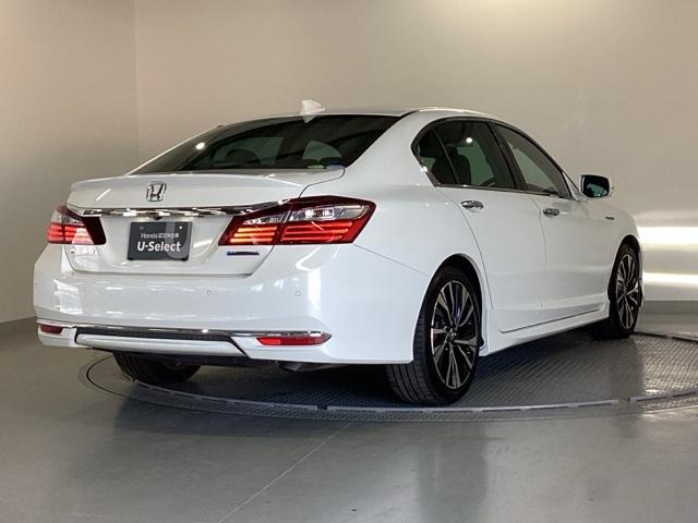 アコードハイブリッド ＥＸ　純正メモリーナビ　パワーシート　ＥＴＣ　バックモニター　Ｐシート　Ｐセンサー　サイドカーテンエアバック　サイドモニター　記録簿　ナビＴＶ　ＬＥＤヘッド　フルセグテレビ　ＤＶＤ再生可能　スマキー　ＵＳＢ（31枚目）