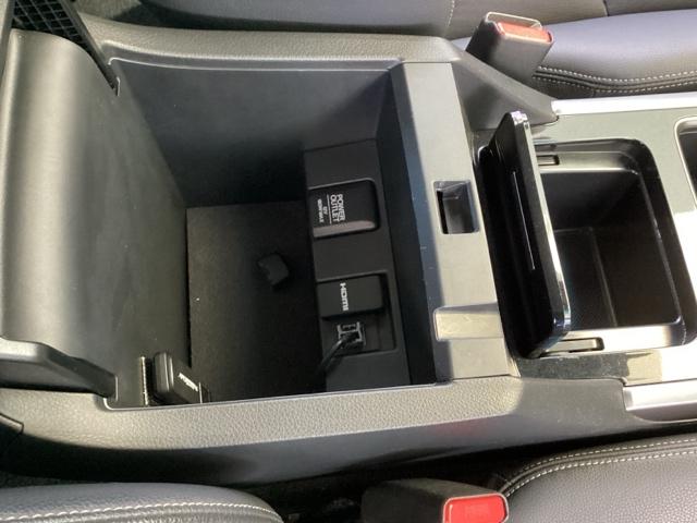 アコードハイブリッド ＥＸ　純正メモリーナビ　パワーシート　ＥＴＣ　バックモニター　Ｐシート　Ｐセンサー　サイドカーテンエアバック　サイドモニター　記録簿　ナビＴＶ　ＬＥＤヘッド　フルセグテレビ　ＤＶＤ再生可能　スマキー　ＵＳＢ（40枚目）