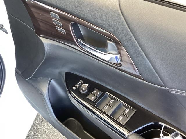 アコードハイブリッド ＥＸ　純正メモリーナビ　パワーシート　ＥＴＣ　バックモニター　Ｐシート　Ｐセンサー　サイドカーテンエアバック　サイドモニター　記録簿　ナビＴＶ　ＬＥＤヘッド　フルセグテレビ　ＤＶＤ再生可能　スマキー　ＵＳＢ（51枚目）