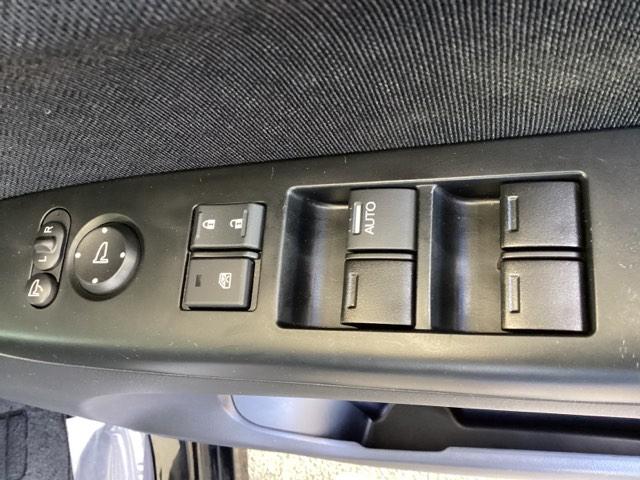 Ｎ－ＢＯＸカスタム Ｇ・Ｌパッケージ　メモリーナビ　ドラレコ　ＥＴＣ　リアカメラ　アイドリングストップ車　ナビ・ＴＶ　スマキ－　地デジＴＶ　パワーウィンドウ　片側電動両側スライドドア　盗難防止システム　オートエアコン　パワステ　整備記録簿（24枚目）