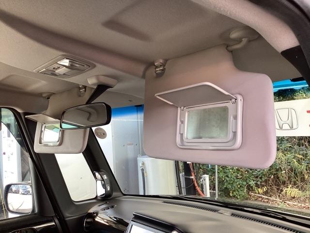 Ｎ－ＢＯＸカスタム Ｇ・Ｌパッケージ　メモリーナビ　ドラレコ　ＥＴＣ　リアカメラ　アイドリングストップ車　ナビ・ＴＶ　スマキ－　地デジＴＶ　パワーウィンドウ　片側電動両側スライドドア　盗難防止システム　オートエアコン　パワステ　整備記録簿（31枚目）