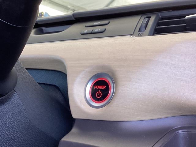 フリードハイブリッド ハイブリッド・Ｇホンダセンシング　メモリーナビ　リアカメラ　ＥＴＣ　軽減ブレーキ　キーフリーシステム　記録簿　ＤＶＤ再生可能　サイドカーテンエアバック　ＥＣＯＮ　後カメラ　Ａクルーズ　地デジフルセグＴＶ　ＬＥＤヘッドランプ　横滑防止（14枚目）