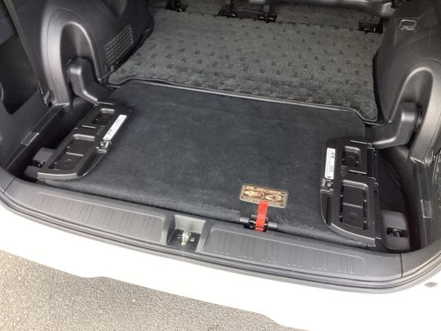 ステップワゴンスパーダ Ｚ　ナビ　フルセグ　リアカメラ　横滑防止　エアロ　イモビ　スマキー　地デジＴＶ　バックモニタ－　３列シ－ト　キーフリー　パワーウィンド　ＥＴＣ付　エアコン　運転席助手席エアバック　エアバック　ＡＢＳ　ＰＳ（23枚目）