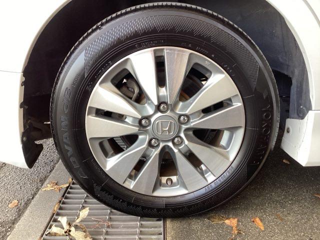 ステップワゴンスパーダ Ｚ　ナビ　フルセグ　リアカメラ　横滑防止　エアロ　イモビ　スマキー　地デジＴＶ　バックモニタ－　３列シ－ト　キーフリー　パワーウィンド　ＥＴＣ付　エアコン　運転席助手席エアバック　エアバック　ＡＢＳ　ＰＳ（26枚目）