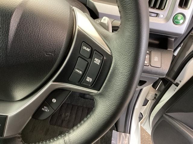 ステップワゴンスパーダ Ｚ　ナビ　フルセグ　リアカメラ　横滑防止　エアロ　イモビ　スマキー　地デジＴＶ　バックモニタ－　３列シ－ト　キーフリー　パワーウィンド　ＥＴＣ付　エアコン　運転席助手席エアバック　エアバック　ＡＢＳ　ＰＳ（48枚目）