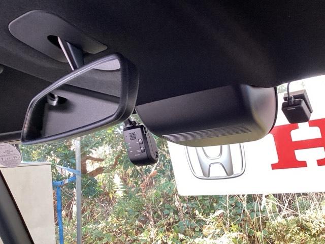 N-BOXカスタム ベースグレード メモリーナビ ドラレコ ETC リアカメラ USB接続 CMBS Dレコ ベンチシート オートエアコン スマートキ LED 盗難防止装置 クルコン バックカメラ フルセグTV パワーステアリング(48枚目)