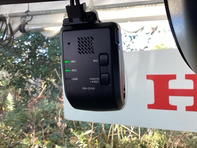 N-BOXカスタム ベースグレード メモリーナビ ドラレコ ETC リアカメラ USB接続 CMBS Dレコ ベンチシート オートエアコン スマートキ LED 盗難防止装置 クルコン バックカメラ フルセグTV パワーステアリング(49枚目)