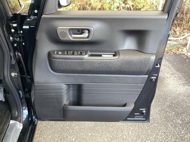 N-BOXカスタム ベースグレード メモリーナビ ドラレコ ETC リアカメラ USB接続 CMBS Dレコ ベンチシート オートエアコン スマートキ LED 盗難防止装置 クルコン バックカメラ フルセグTV パワーステアリング(52枚目)