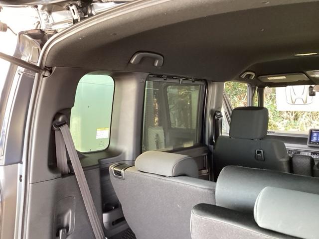 N-BOXカスタム ベースグレード メモリーナビ ドラレコ ETC リアカメラ USB接続 CMBS Dレコ ベンチシート オートエアコン スマートキ LED 盗難防止装置 クルコン バックカメラ フルセグTV パワーステアリング(63枚目)