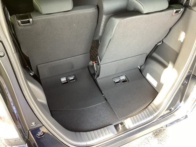 N-BOXカスタム ベースグレード メモリーナビ ドラレコ ETC リアカメラ USB接続 CMBS Dレコ ベンチシート オートエアコン スマートキ LED 盗難防止装置 クルコン バックカメラ フルセグTV パワーステアリング(65枚目)