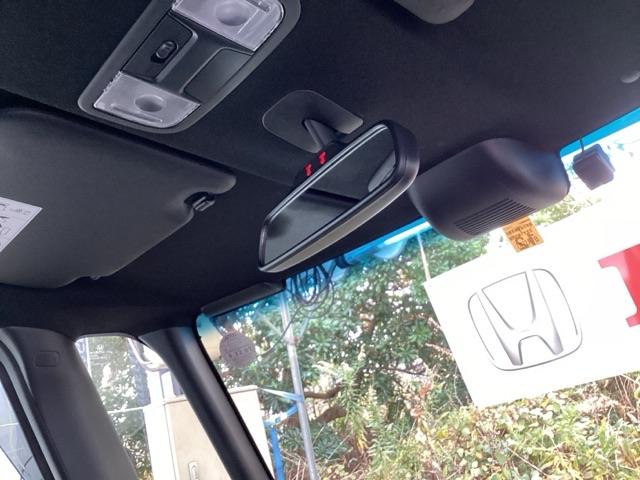 N-BOXカスタム L 純正メモリーナビ 両側電動スライドドア 両席電動スライドドア Pソナー サイドエアバッグ ナビTV Aストップ シートヒータ ベンチシート 点検記録簿 キーフリーシステム LEDライト リアカメ AC(10枚目)