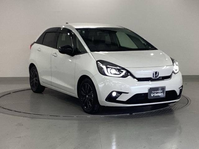 フィット e:HEVホーム20周年特別仕様車カーサ 純正ナビ フルセグ リアカメラ DVD シートヒーター 横滑り防止装置 ETC LEDヘッドライト スマキー オートクルーズコントロール サイドエアバック 盗難防止システム アイドリングストップ(7枚目)