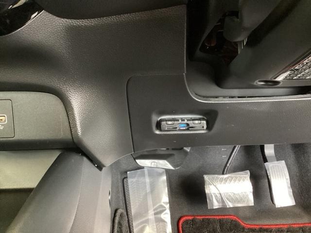 フィット e:HEVホーム20周年特別仕様車カーサ 純正ナビ フルセグ リアカメラ DVD シートヒーター 横滑り防止装置 ETC LEDヘッドライト スマキー オートクルーズコントロール サイドエアバック 盗難防止システム アイドリングストップ(15枚目)