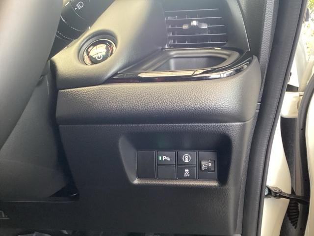 フィット e:HEVホーム20周年特別仕様車カーサ 純正ナビ フルセグ リアカメラ DVD シートヒーター 横滑り防止装置 ETC LEDヘッドライト スマキー オートクルーズコントロール サイドエアバック 盗難防止システム アイドリングストップ(16枚目)